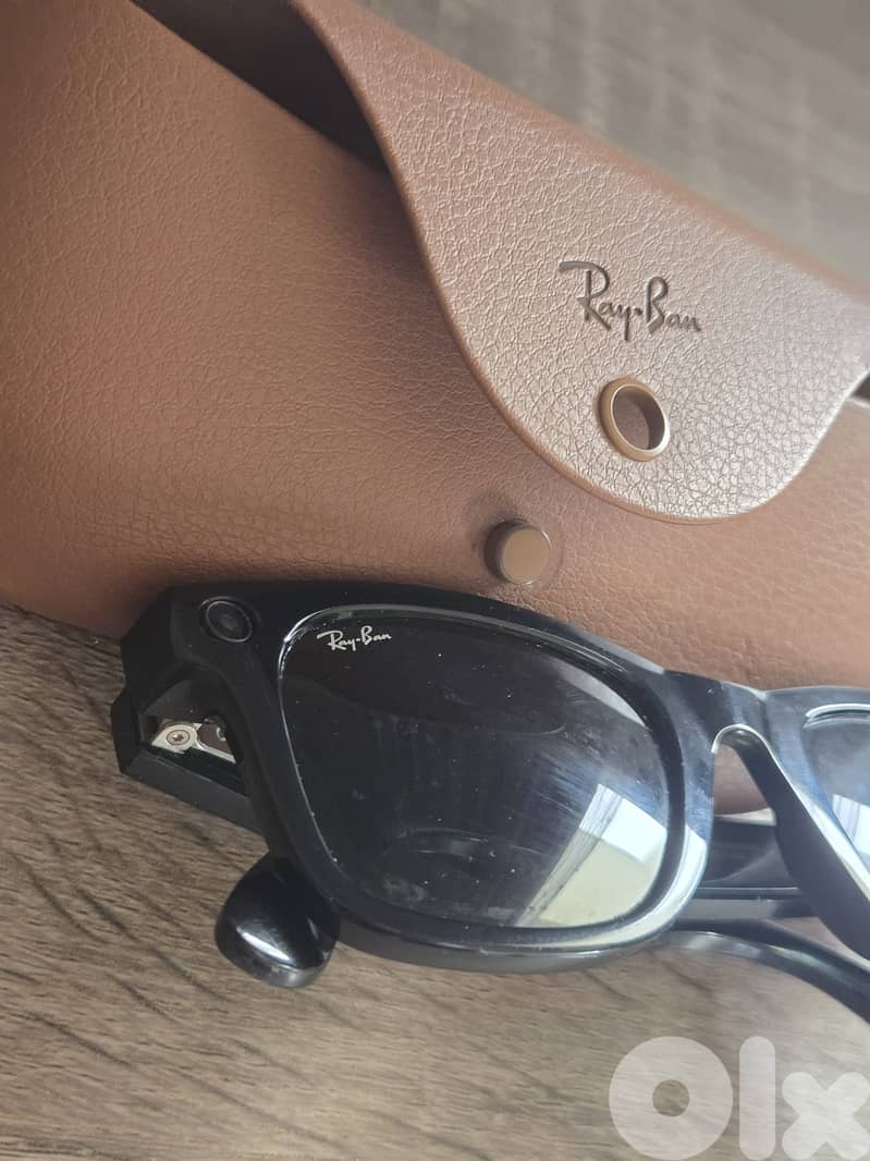 Ray-Ban Meta Sunglasses - Smart glasses - including case charger 3