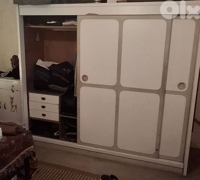 USED BEDROOM خشب سنديان 2