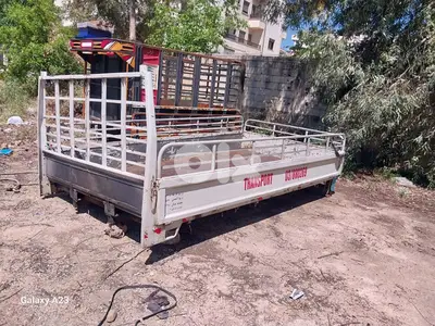 صندوق طول ٤ امتار عرض مترين و١٠ بيفتحو جاوانبو على ٣ ميلات مصفح صندوق طول ٤ امتار عرض مترين و١٠ بيفتحو جاوانبو على ٣ ميلات مصفح