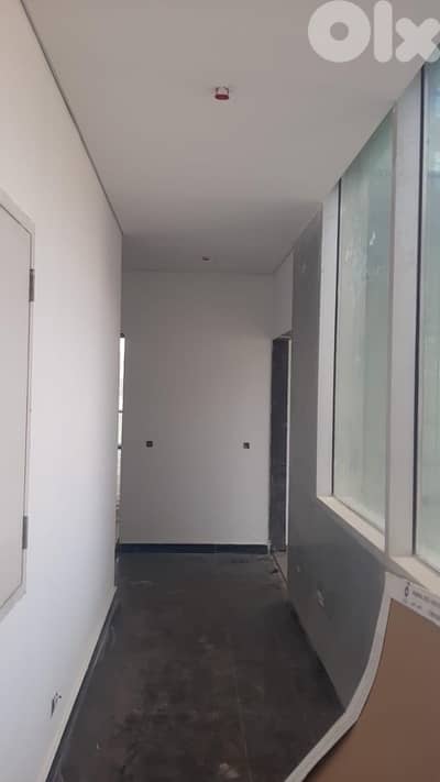 3 luxury offices for rent