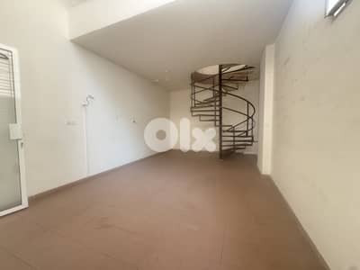 Shop For rent in JDEIDEH MQOA42 محل للإيجار في الجديدة