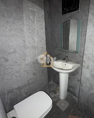 Shop for sale in Mar elias ML560 محل تجاري للبيع في مار إلياس