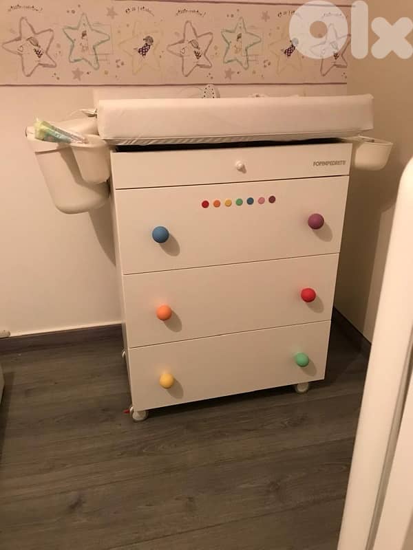 chiffonnière 0