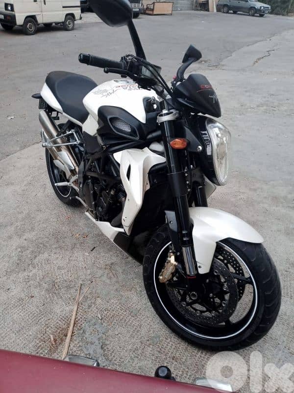 mv agusta brutale 920 1