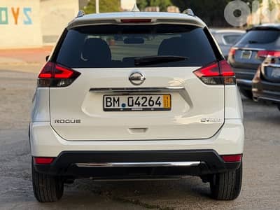Nissan Rogue 2018 SV 4wd super clean