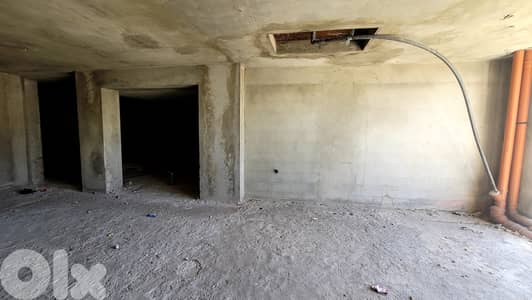 Spacious warehouses for rent in Batroun with easy