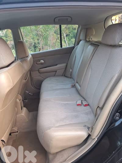 Nissan Tiida 2006