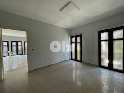 RWK267EN - Prime Location Office for Rent in The Heart of Jounieh
