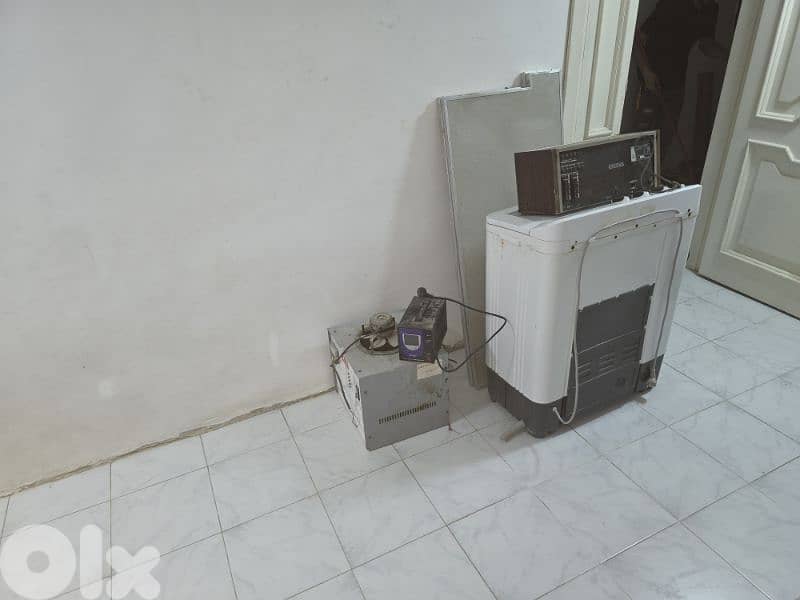 tables and bureau 0