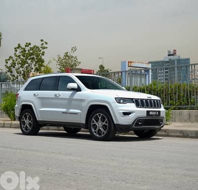 Grand Cherokee STERLING EDITION !! 2018 MY - Led Lights - 0 Accident Grand Cherokee STERLING EDITION !! 2018 MY - Led Lights - 0 Accident