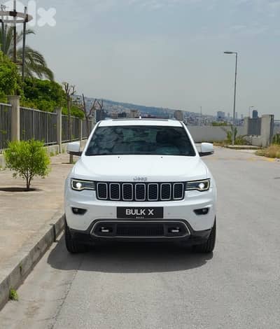 Grand Cherokee STERLING EDITION !! 2018 MY - Led Lights - 0 Accident Grand Cherokee STERLING EDITION !! 2018 MY - Led Lights - 0 Accident
