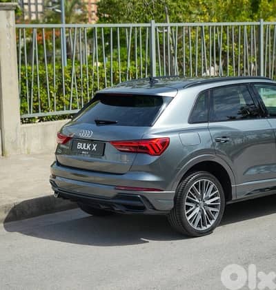 Audi Q3 45 TFSI - S-Line - Panoramic Roof - CLEAN CARFAX !!!