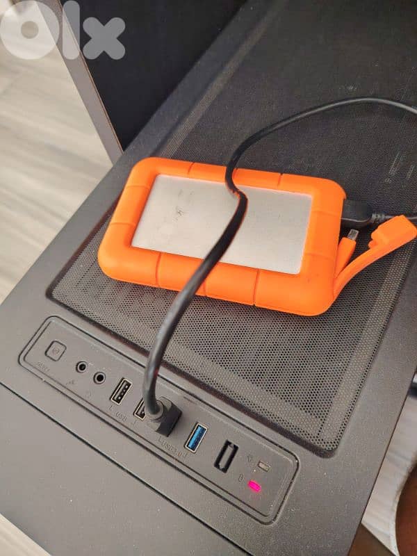 2 hdd externals 2tb each one with 2025 2026 pc games 0