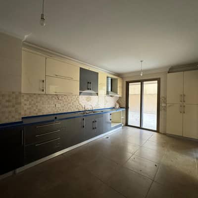 420sqm Apartment For Sale in Hazmieh -  شقة 420م للبيع في الحازمية