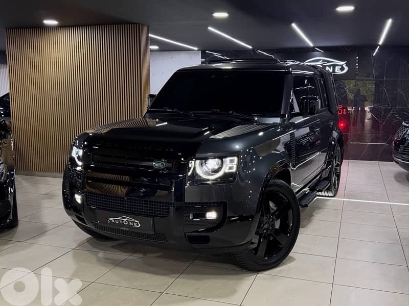 2023 LAND ROVER DEFENDER P400 HSE (Company Source) 0