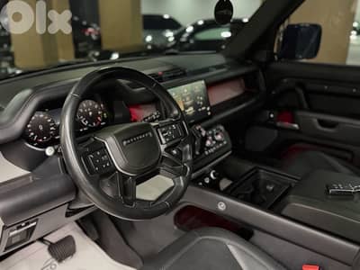 2023 LAND ROVER DEFENDER P400 HSE (Company Source)