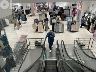 2300 Sqm Showroom For Rent In Hamra صالة عرض للاجار في الحمرا