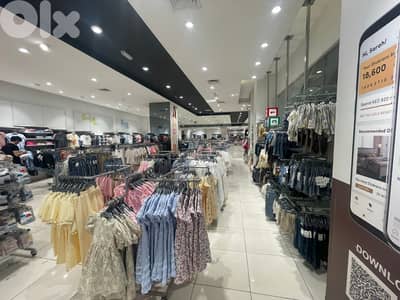 2300 Sqm Showroom For Rent In Hamra صالة عرض للاجار في الحمرا