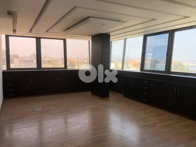 Prime location offices for rent in the Highway in Zalka 360 sqm