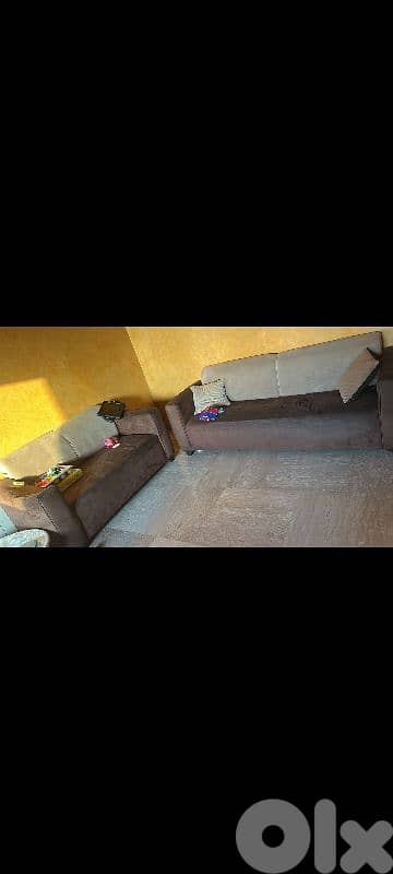 living room 0