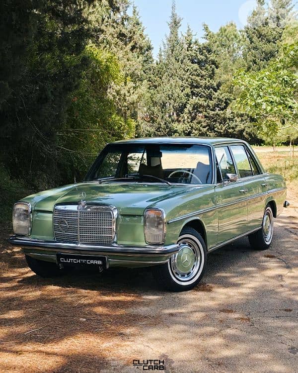 1973 Mercedes-Benz 220 (W115) 0