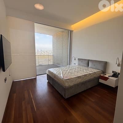 215 Sqm Apartment in Yacht Club - Downtown
