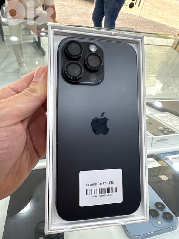 iphone 16 pro max 1 terra 0