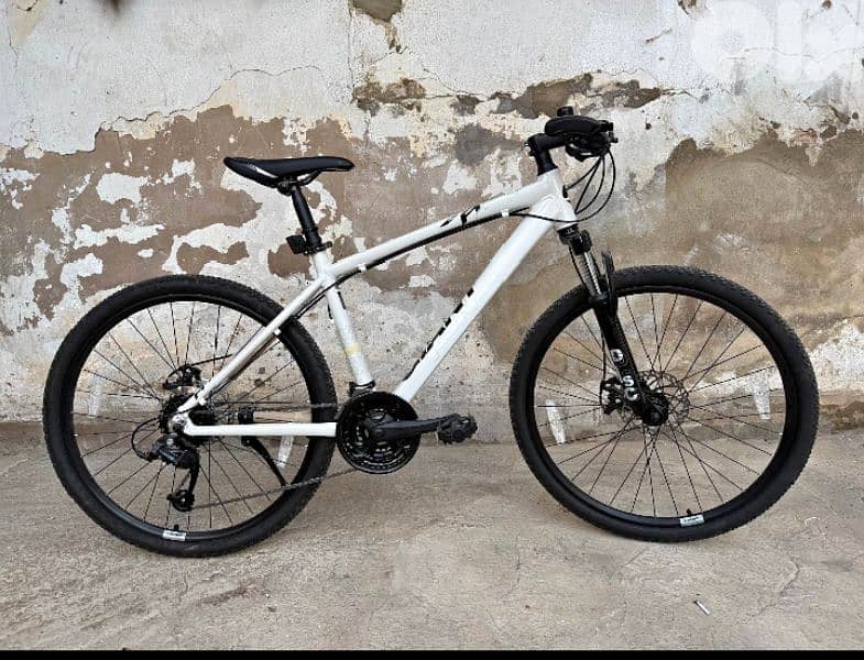 Giant ATX 660 (2022) – Brand New,Still Sealed in Box 0