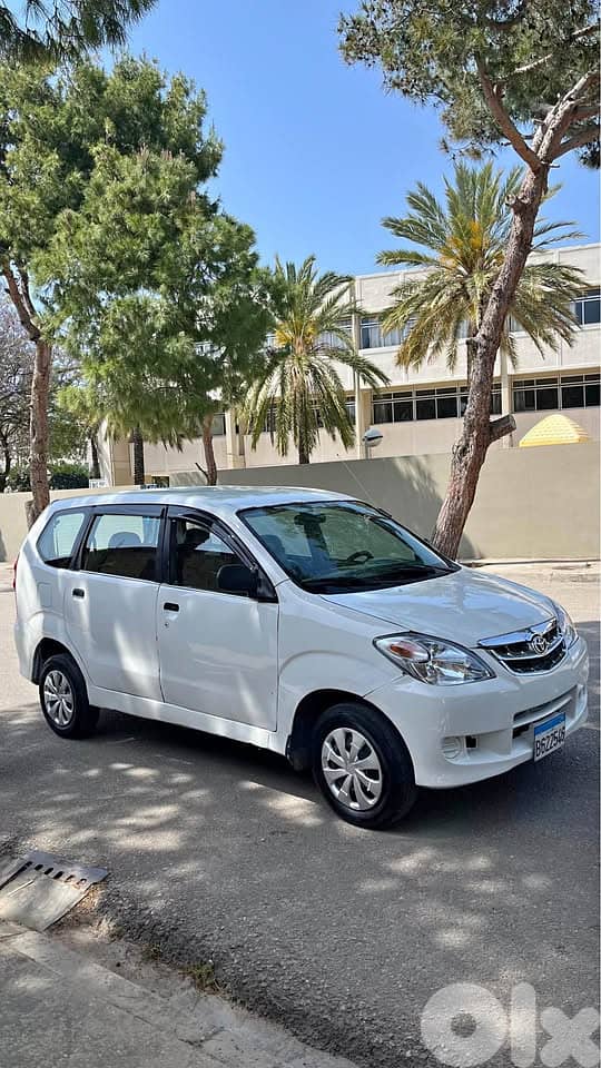 Toyota Avanza 2010 0