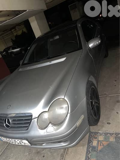 Mercedes-Benz C230  2002