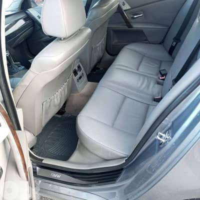 BMW E90 2006