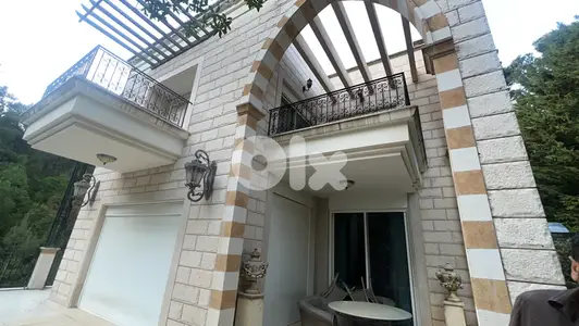 Villa for sale in Baabdat - MQBS021 فيلا للبيع في بعبدات