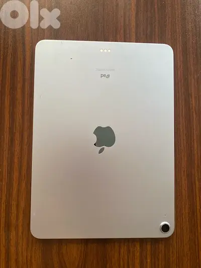 used iPad Air 4th generation (very good condition) + apple pen + cover