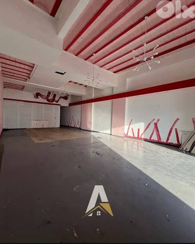 220 SQM Shop In Mansourieh
