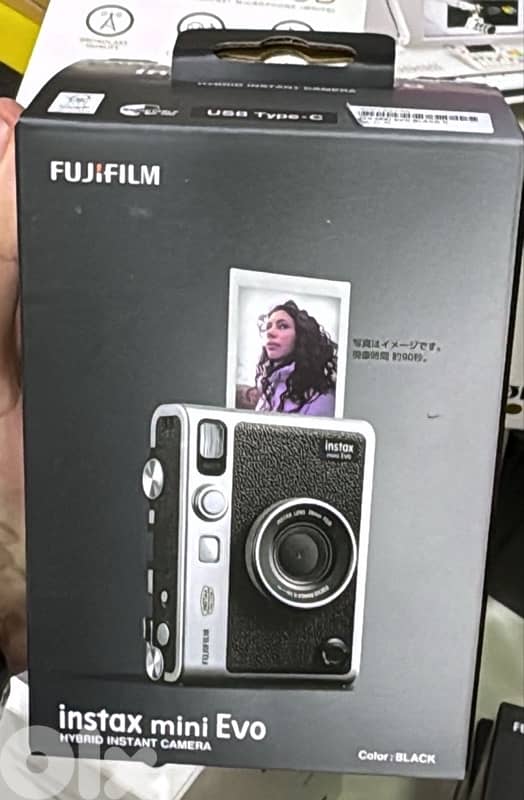 FujiFilm Instax Mini Evo Black 0