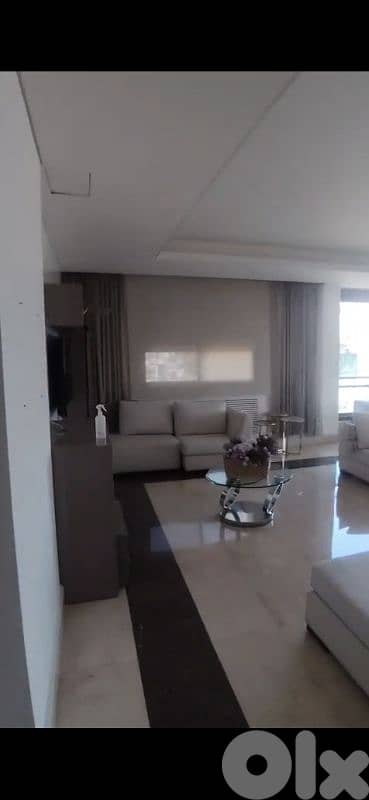Apartment For Rent in Ramlet el Bayda 0