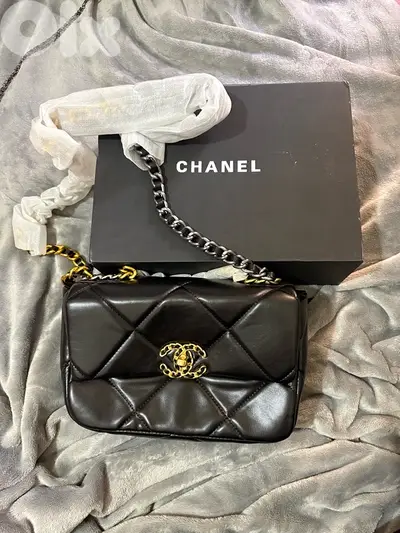 chanel hand bag
