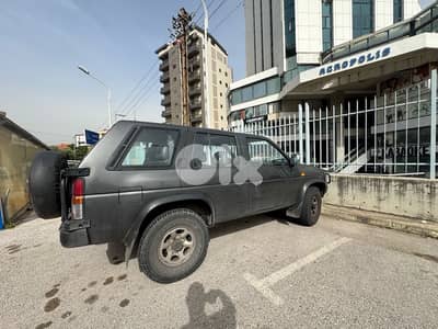 Nissan Pathfinder 1995