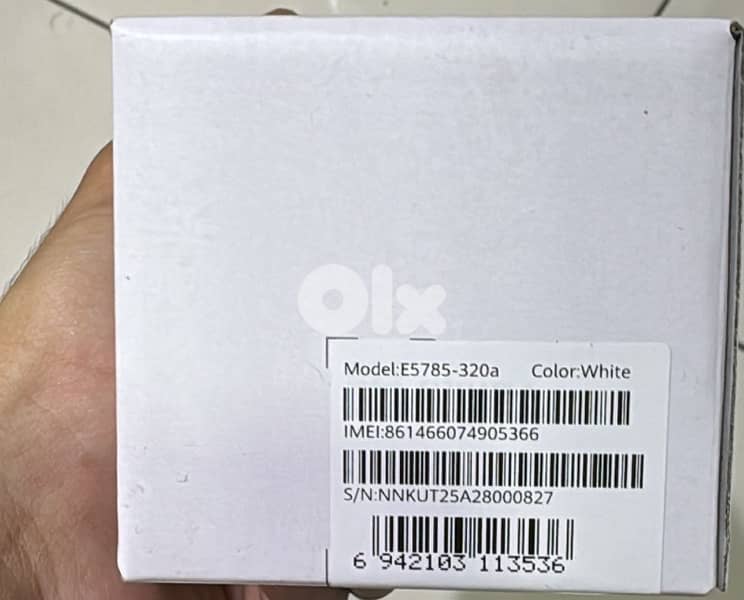 Huawei mobile wifi E5785-320a 1