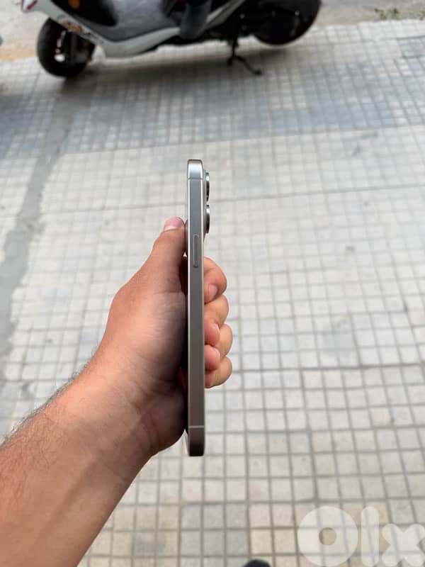 iphone 15 pro max 2