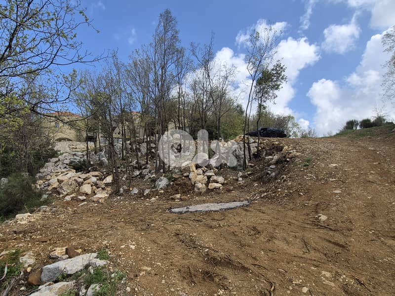 Land in kfardebian 827sqm 20/40 5