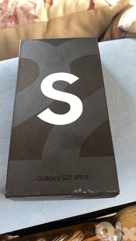 Samsung s22 ultra 256 12ram with box 3