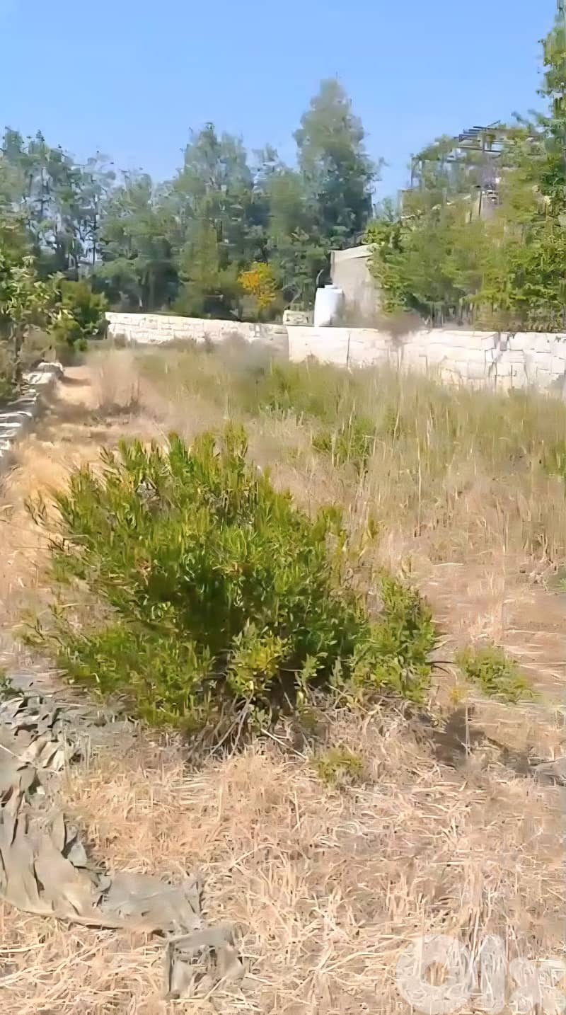 Land for sale in Mazra3et Kfardebian/ Open view 3