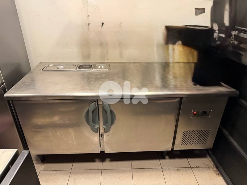 stainless steel  2 doors counter refrigerator 1
