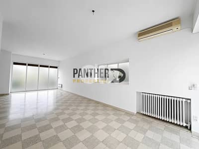 Catch prime location for sale Achrafieh Ref#RS122 شقة للبيع الأشرفية
