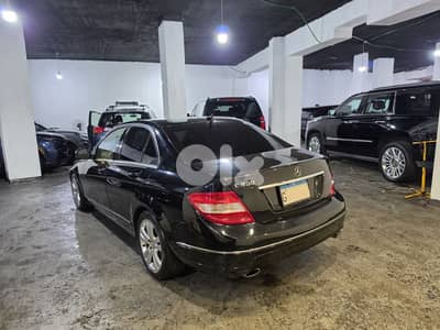 2008 Mercedes C300 Black/Beige Clean Title Like New!