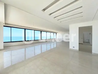 For Rent in Ras Beirut-340 sqm + terrace-Full sea view