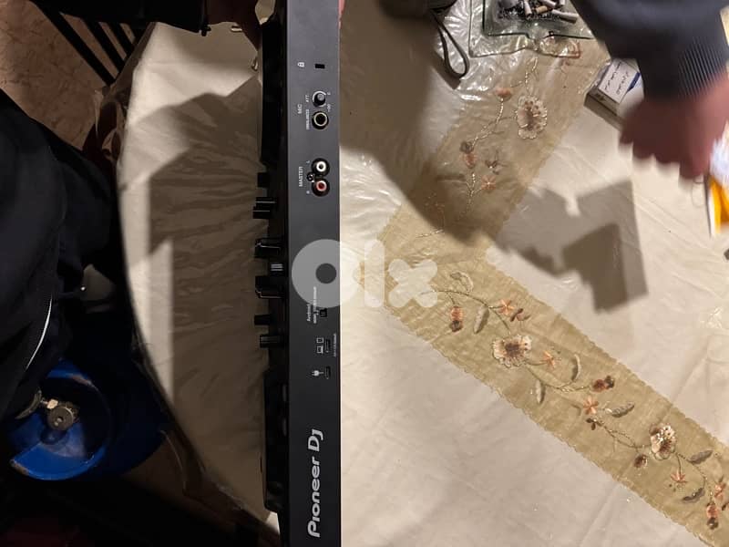 Pioneer DDJ FLX 4 - Like New 4