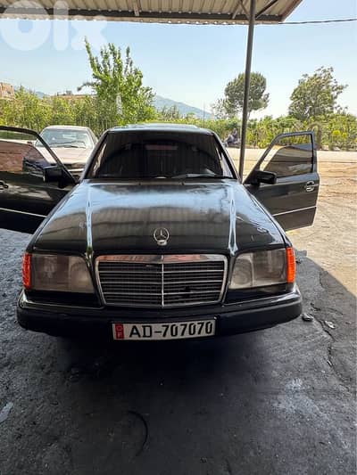 Mercedes-Benz E-Class 1990
