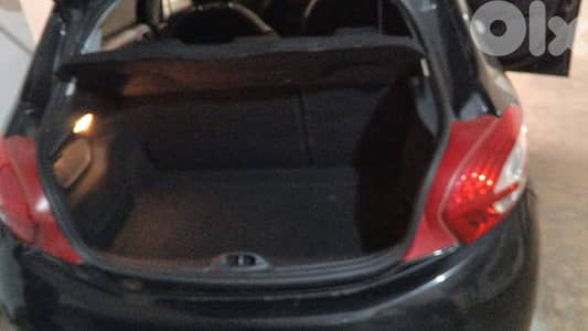 Peugeot 208 2013